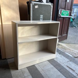 Shelves/Bookcase Small – . / . / . / Cream