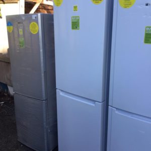 Fridge/Freezer – over 5 ft (3.A1) – XD95T – Indesit / . / . / .