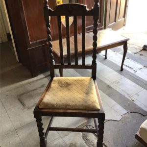 Chair Dining/ Kitchen – . / Small / Wood / .
