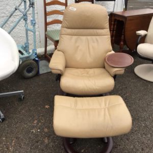 Armchair – . / Large / Leather / Beige