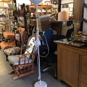Floor / Tall Lamp – . / Large / Metal / White