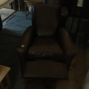 Armchair EACH – . / Medium / Leather / Dark Brown