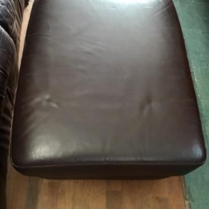 Stool/Pouffe – . / . / . / Dark Brown