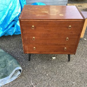 Chest Of Drawers Small (3 Drawers Or Fewer) – . / Small / Wood / Dark Brown