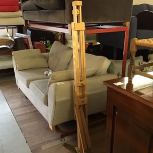 Artist’s Easel – . / . / Wood / .