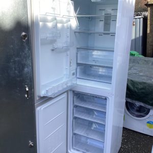 Fridge/Freezer – over 5 ft (2.A) – XEP5T1 – Hotpoint / . / . / .