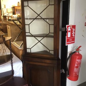 Corner Unit – . / . / Wood / Dark Brown