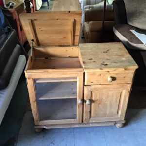 sideboard/stereo unit – . / Medium / Wood / .