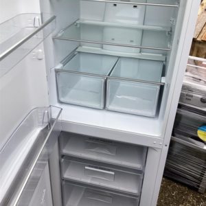 Fridge/Freezer – over 5 ft (2.A) – FSFL1810 – Hotpoint / . / . / .