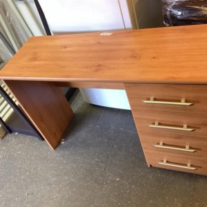 Computer Desk – . / Medium / Wood / Pine