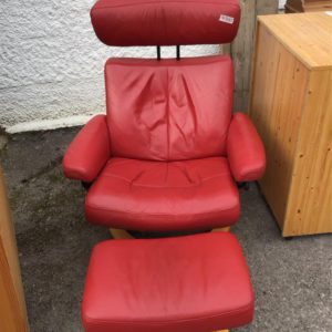 Recliner – . / . / Leather / Red
