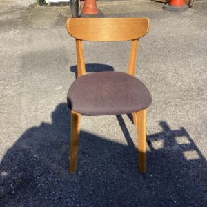 Chair Dining/ Kitchen – . / . / Wood / .