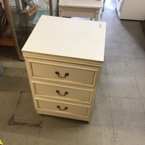 Chest Of Drawers Small (3 Drawers Or Fewer) – . / . / Composite / White