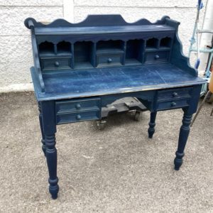 Cabinet Bureau – . / . / . / Navy Blue