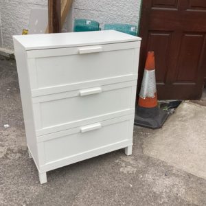 Chest Of Drawers Small (3 Drawers Or Fewer) – . / . / . / White