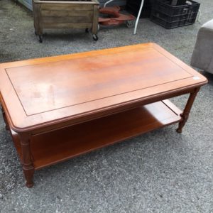 Table Coffee/ Occasional – . / . / Wood / Dark Brown