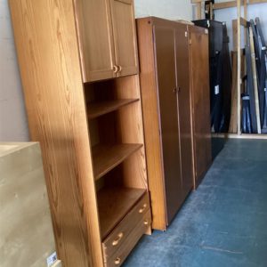 Shelves/Bookcase with 2 drawers – . / . / Wood / Pine