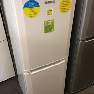 Fridge/Freezer – over 5 ft (2.A) – CDA539FW-2 – Beko / . / . / .