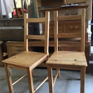 Kitchen Chair – . / . / Wood / Pine