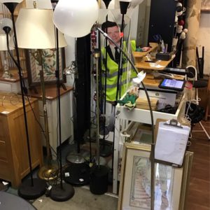 Floor / Tall Lamp – . / . / Metal / .