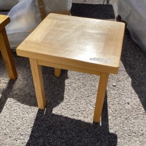 Table Coffee/ Occasional – . / . / . / Pine