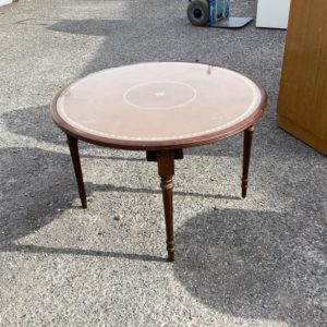 Table Coffee/ Occasional – . / Medium / Wood / Dark Brown