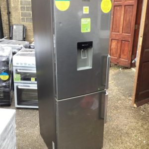 Fridge/Freezer – over 5 ft (2.A) – RB29FWJNDSA – Samsung / . / . / .