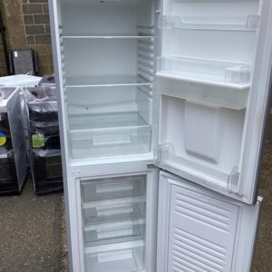 Fridge/Freezer – over 5 ft (3.A1) – LFFD55S18