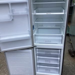 Fridge/Freezer – over 5 ft (2.A) – RB29FSRNDSA – Samsung / . / . / .