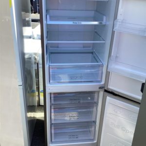 Fridge/Freezer – over 5 ft (2.A) – RB29FSRNDSA – Samsung / . / . / .