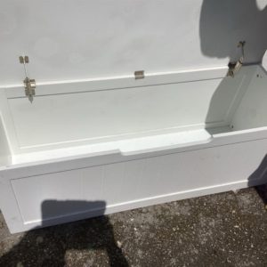 Storage Trunk/Box/Ottoman – . / . / Wood / White