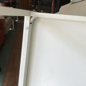 Kitchen Table Medium – . / Medium / Composite / White