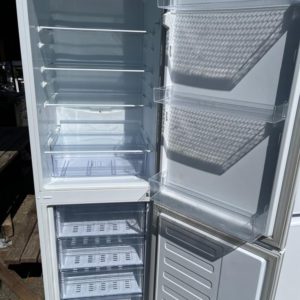 Fridge/Freezer – over 5 ft (3.A1) – CRFG1582W Beko – Beko / . / . / White