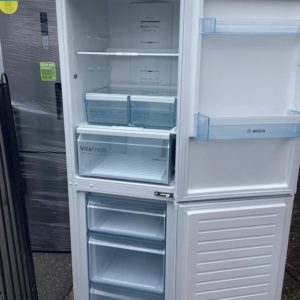 Fridge/Freezer – over 5 ft (3.A1) – KGN34VW35G05 – Bosch / . / . / .