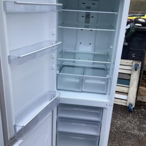 Fridge/Freezer – over 5 ft (2.A) – FUFL2010 – Hotpoint / . / . / .