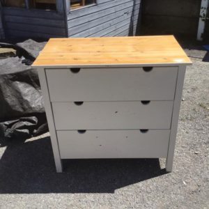 Chest Of Drawers Small (3 Drawers Or Fewer) – . / . / Wood / White