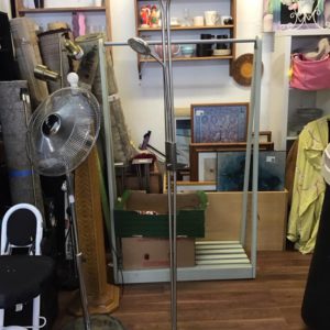 Floor / Tall Lamp – . / . / Metal / .