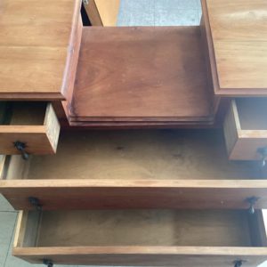 Dressing Table – . / . / Wood / .