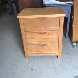 Small chest of drawers – . / . / Wood / .