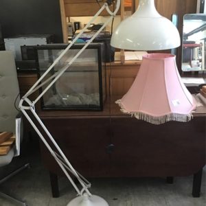 Floor / Tall Lamp