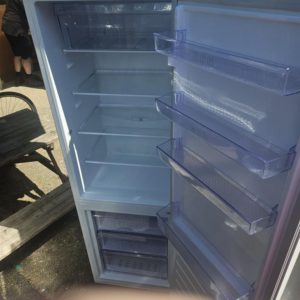 Fridge/Freezer – over 5 ft (3.A1) – CSG1571W – Beko / . / . / .