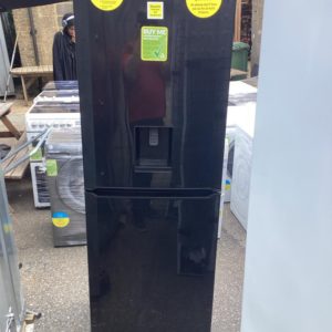 Fridge/Freezer – over 5 ft (2.A) – CFD6914APB – Beko / . / . / .