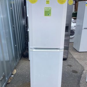 Fridge/Freezer – over 5 ft (2.A) – CF5834APW – Beko / . / . / .