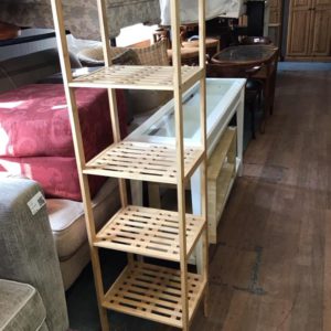Shelves/Bookcase Small – . / . / Wood / .