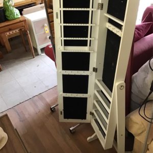 Mirror/storage