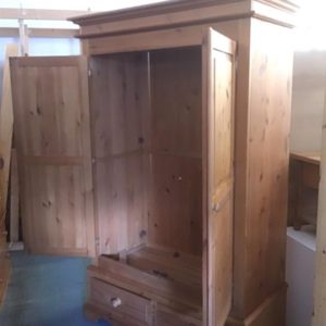 Wardrobe Double – . / Double / Wood / Pine