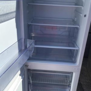 Fridge/Freezer – over 5 ft (2.A) – CXFG1601W – Beko / . / . / .