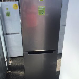 Fridge/Freezer – over 5 ft (3.A1) – RB29FSRNDSA – Samsung / . / . / .