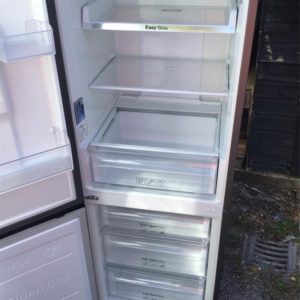Fridge/Freezer – over 5 ft (3.A1) – RB31FDRNDSA – Samsung / . / . / .