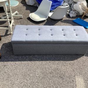 Storage Trunk/Box/Ottoman